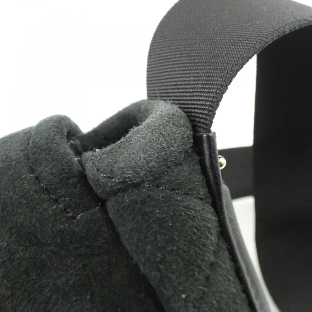 Chanel Vintage Shoulder Bag — view 6