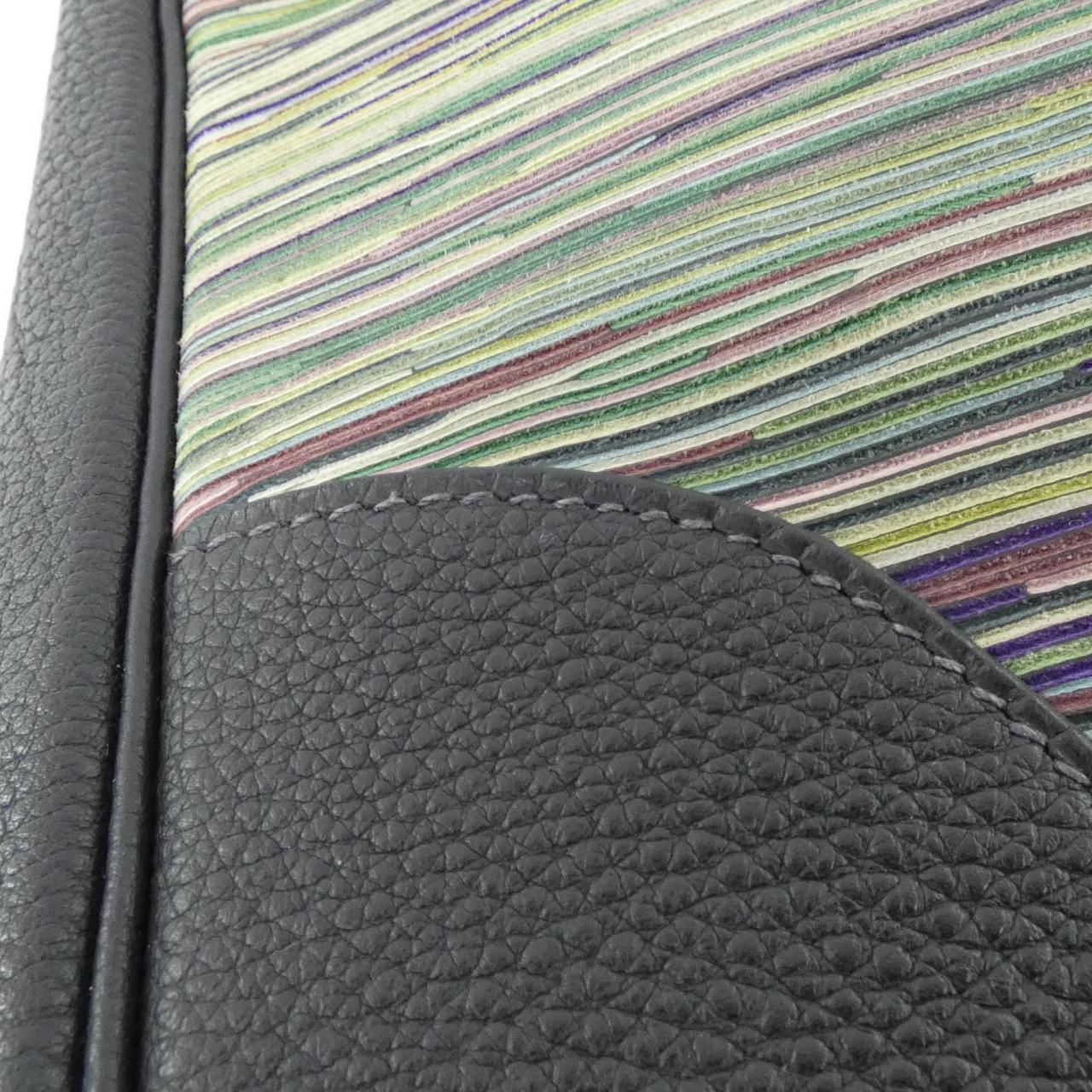 Hermes Vintage Trim 2 35 cm Shoulder Bag — view 4