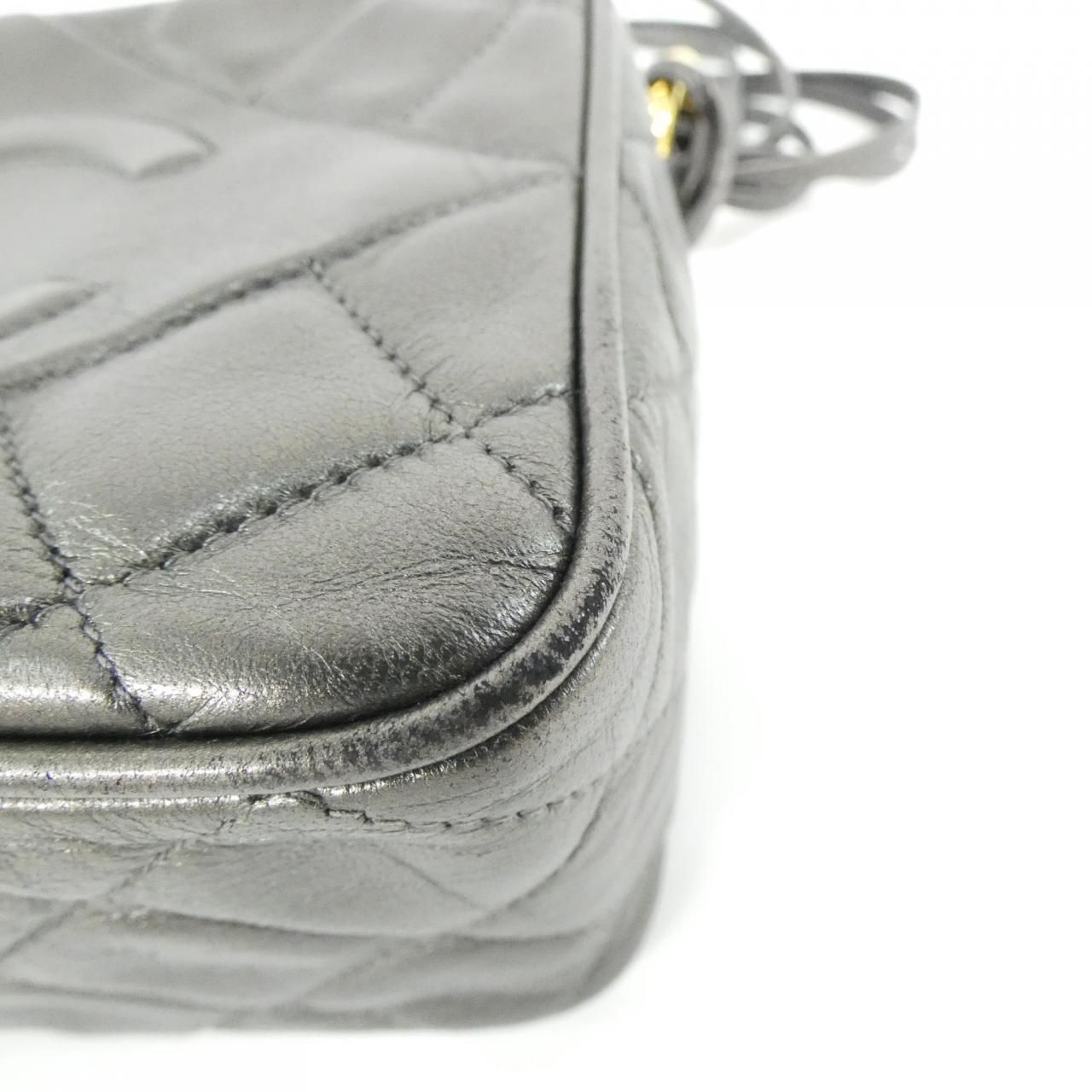 Chanel Vintage Shoulder Bag — view 3