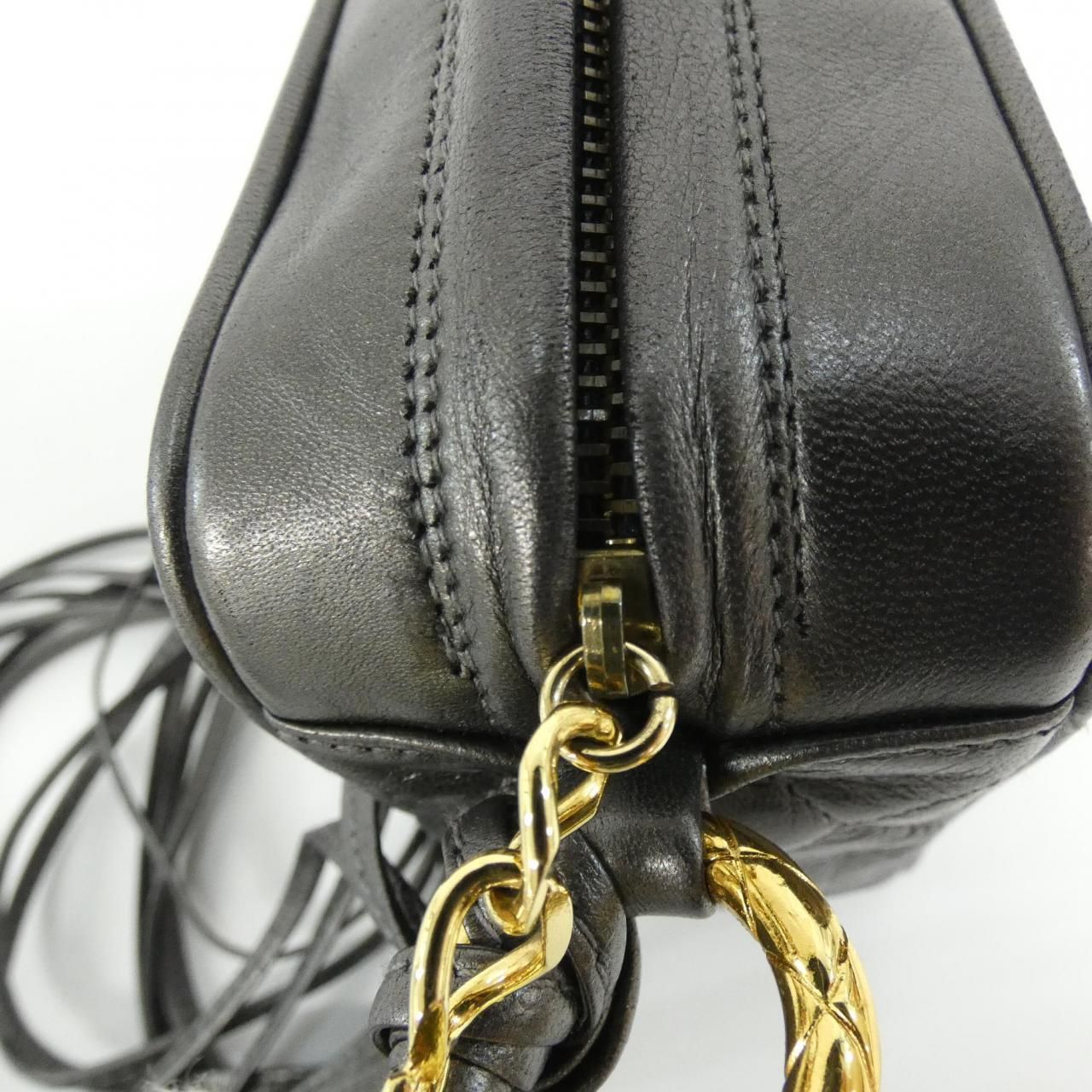 Chanel Vintage Shoulder Bag — view 5