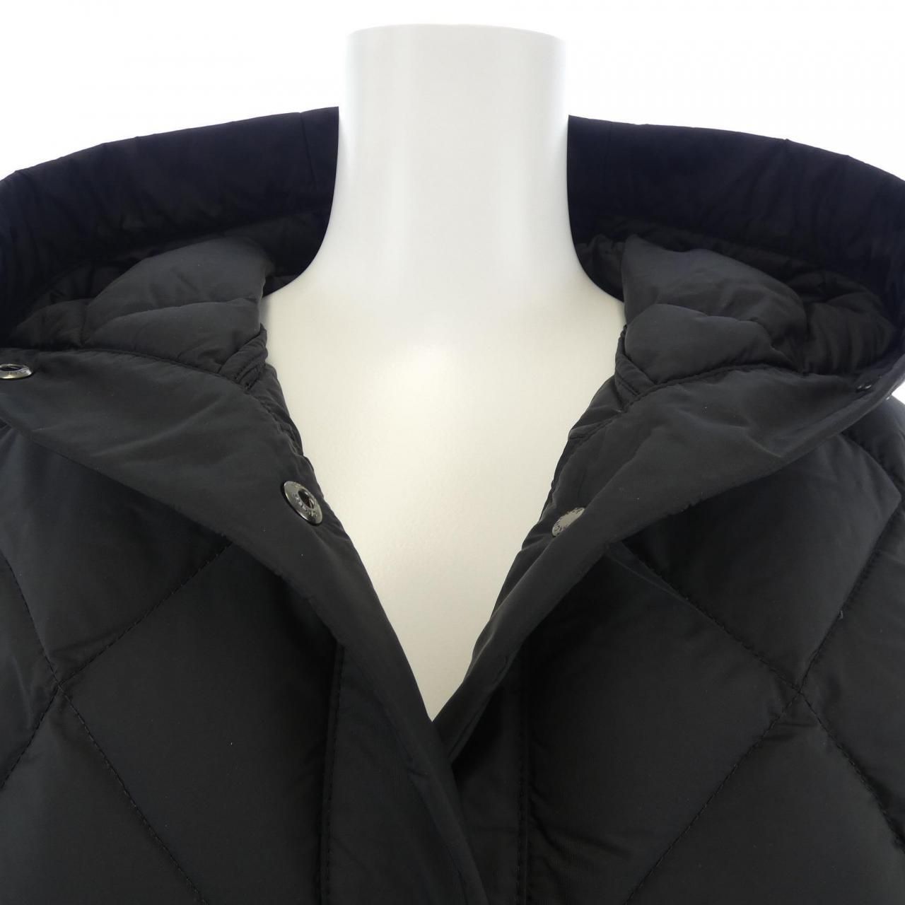 Moncler Arvouin Down Jacket — view 7