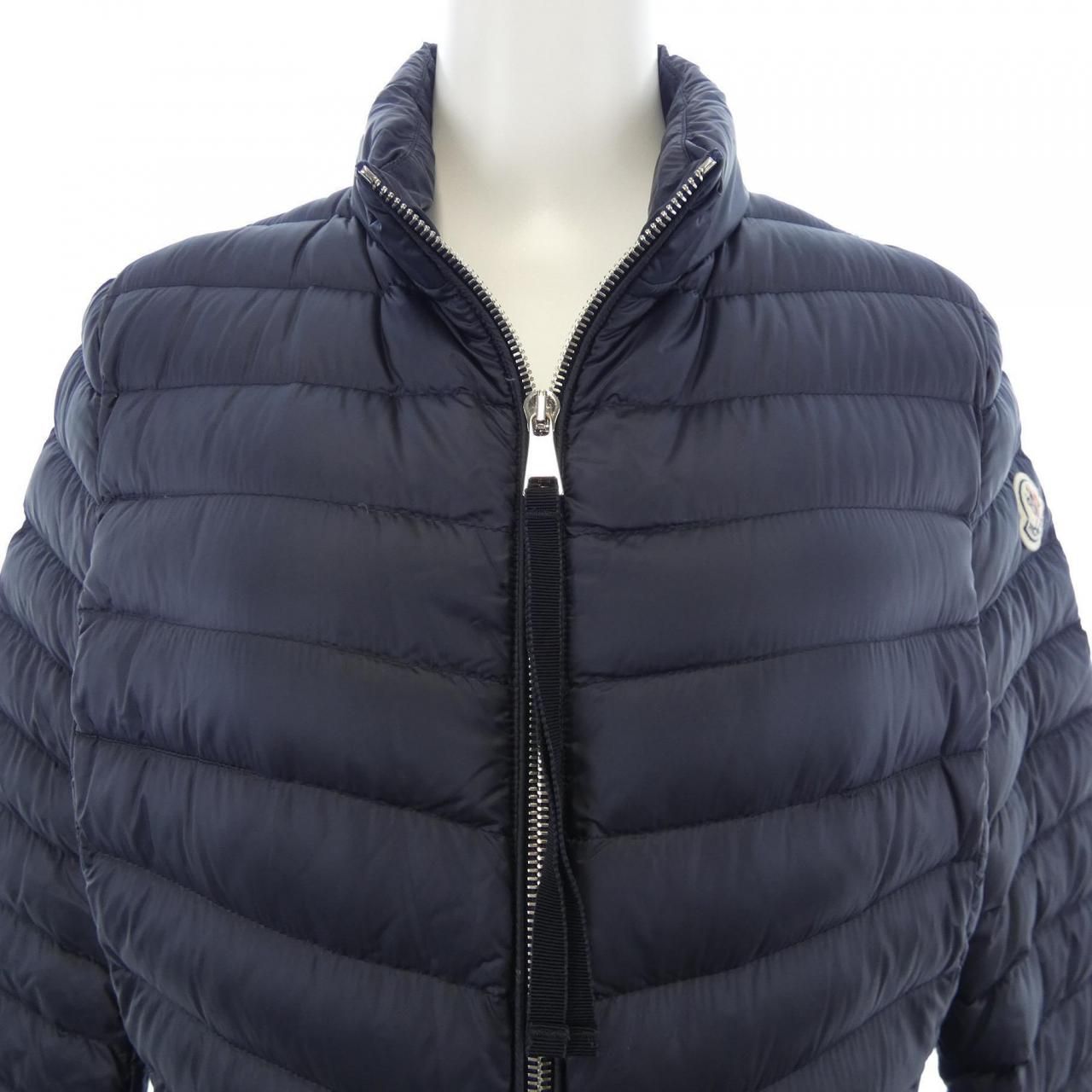 Moncler Agatelon Down Jacket Coat — view 6