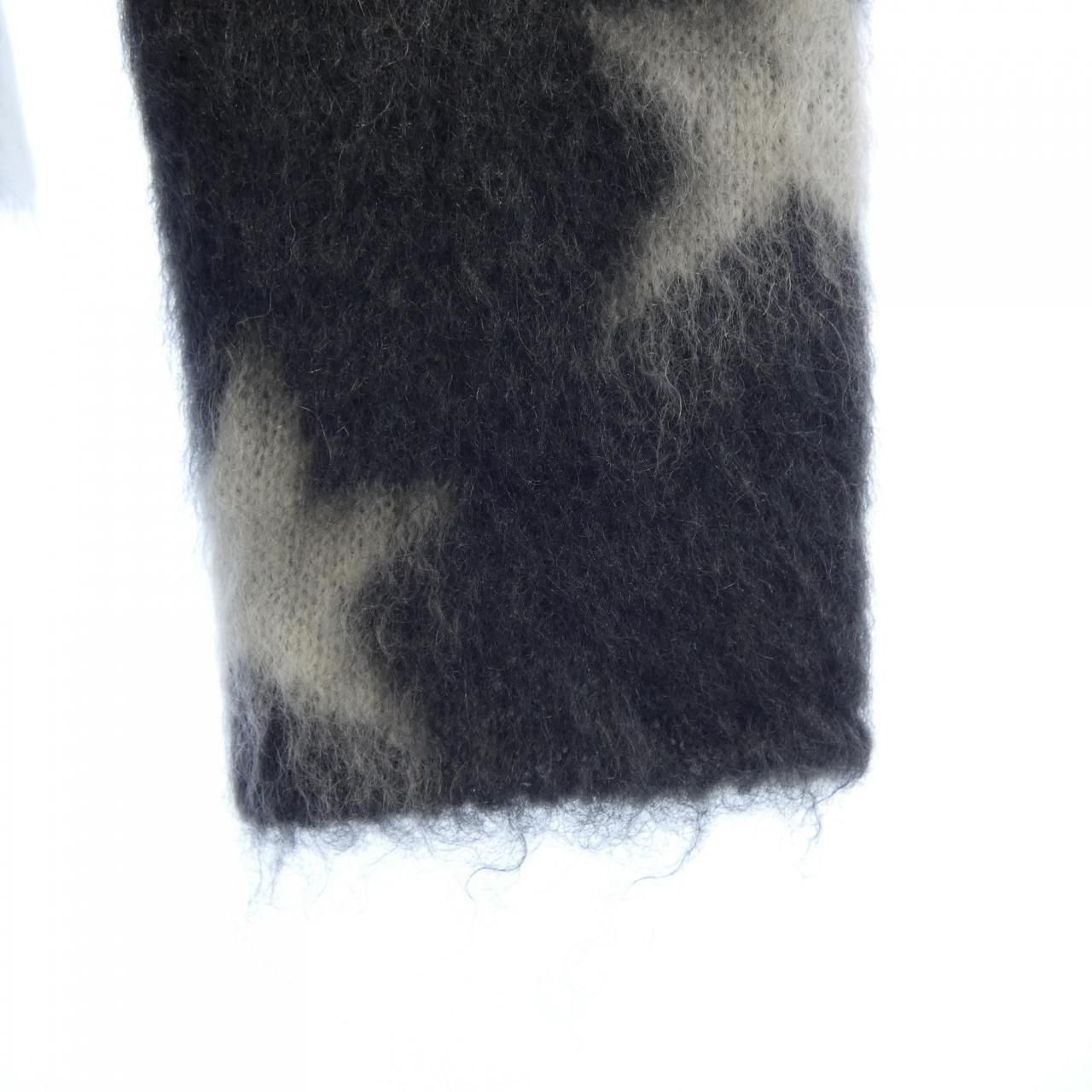 Louis Vuitton Knit Sweater — view 6