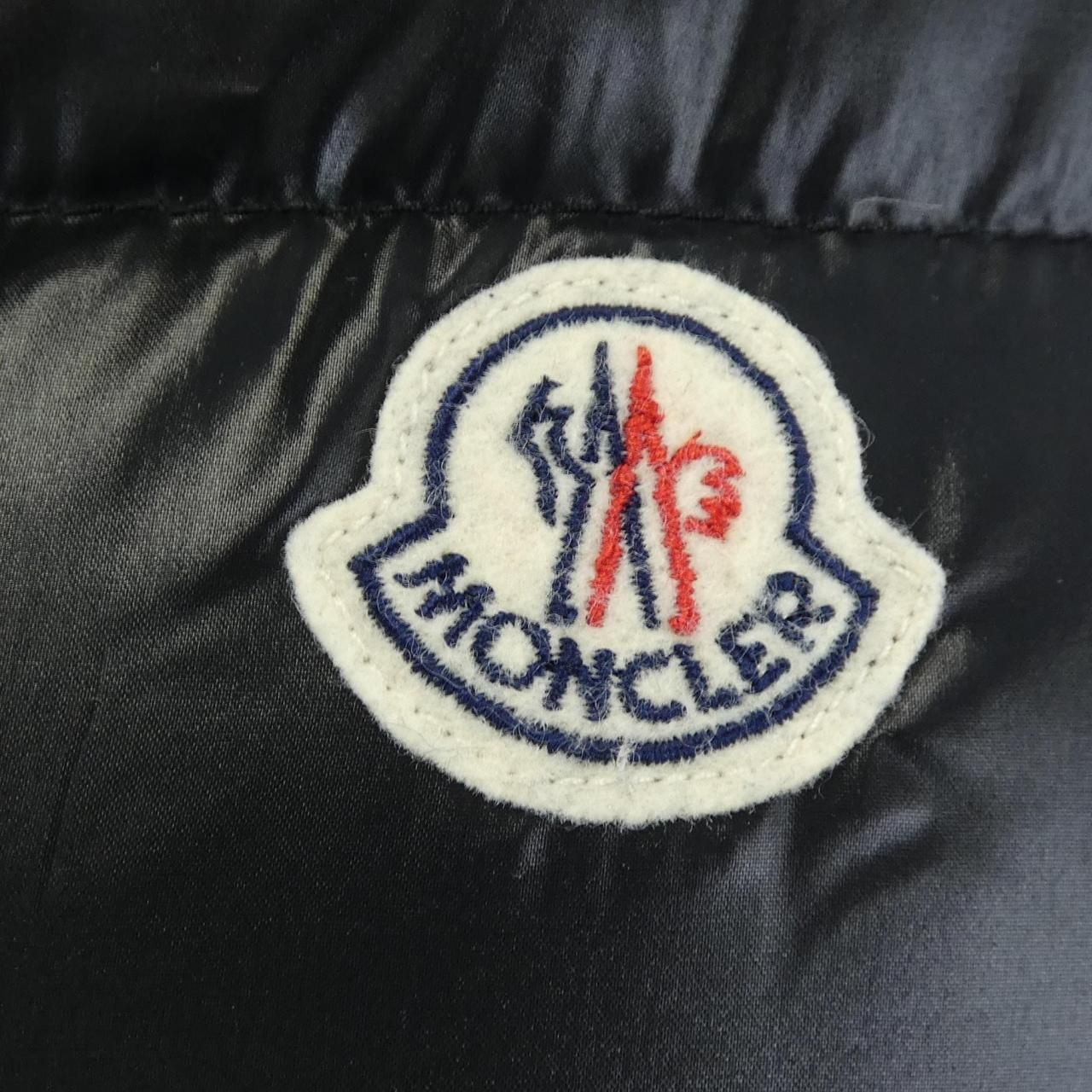 Moncler Tib Down Jacket Vest — view 7