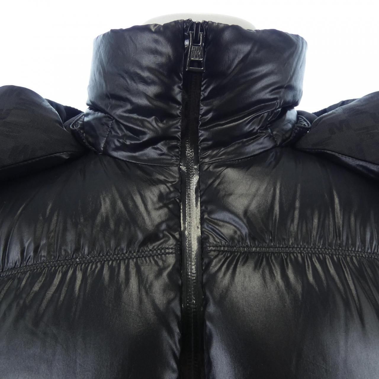 Moncler Orizaba Down Jacket — view 6
