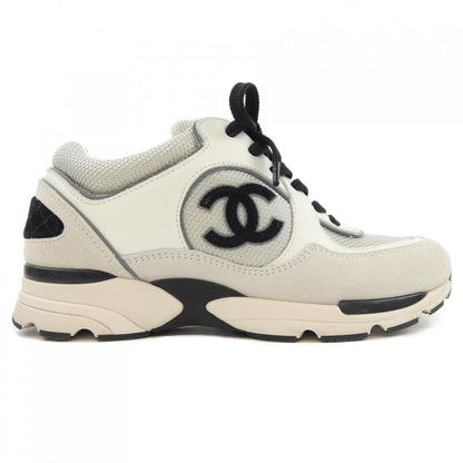 Chanel Sneakers Beige
