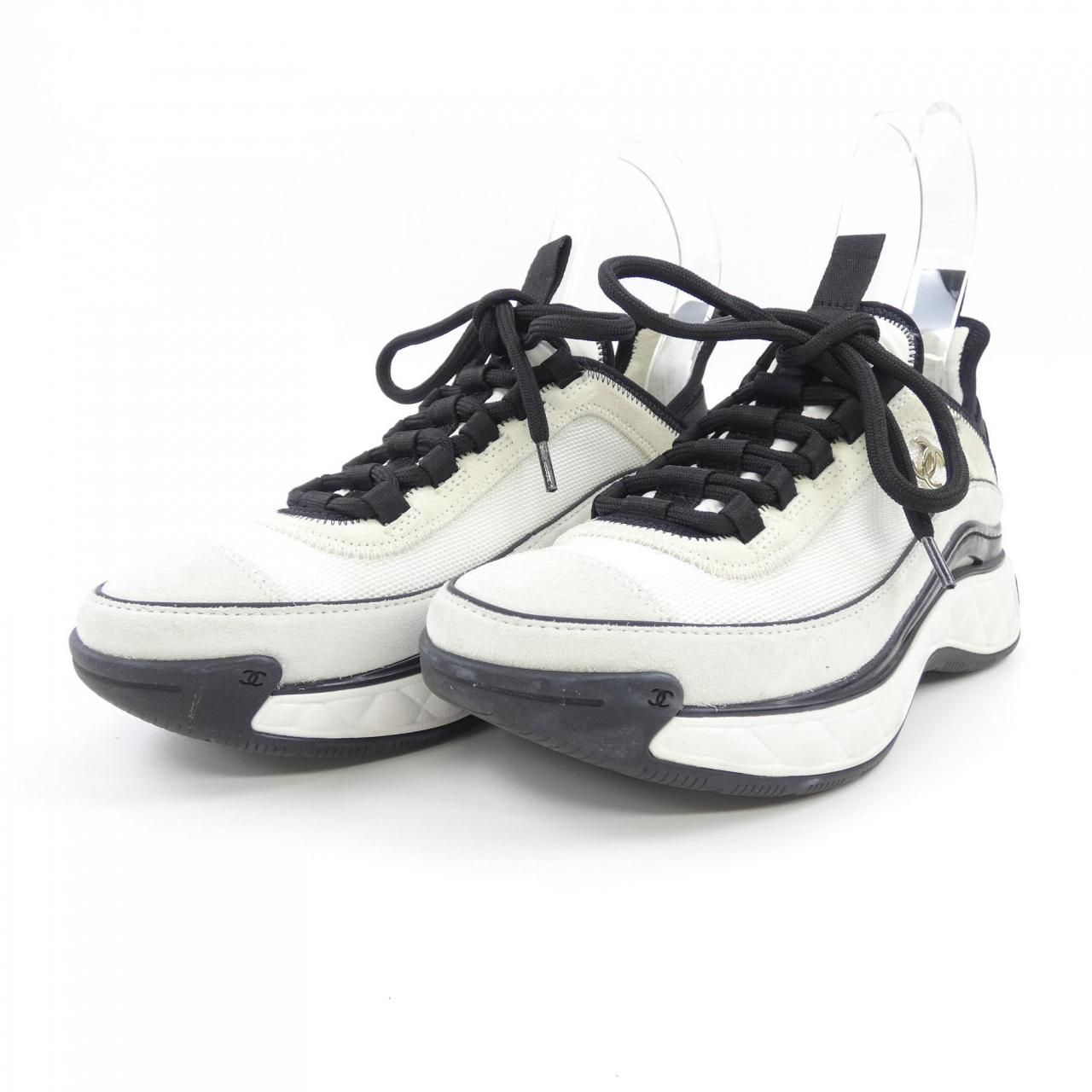 Chanel Sneakers White — view 3