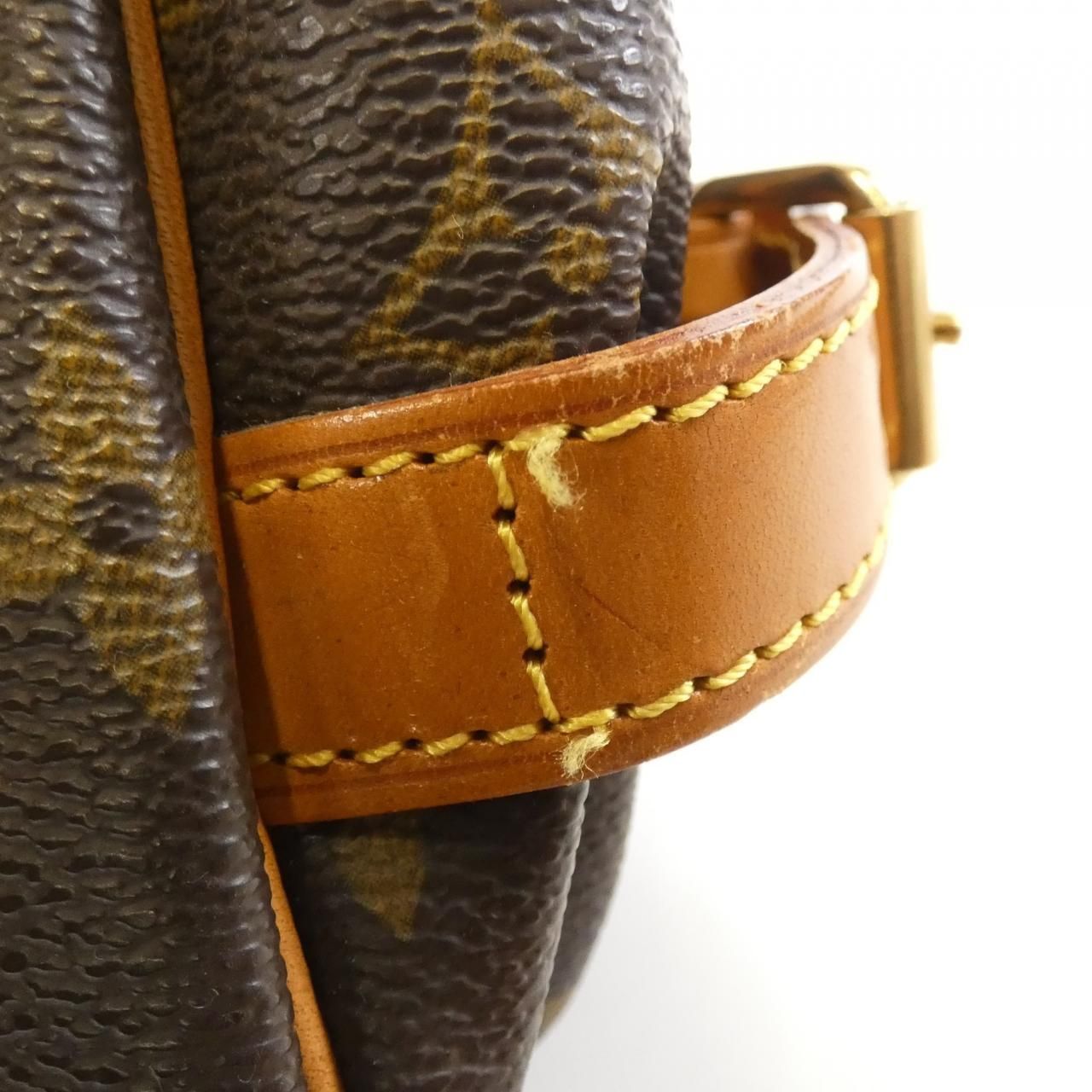 Louis Vuitton Monogram Saumur 30 cm — view 4