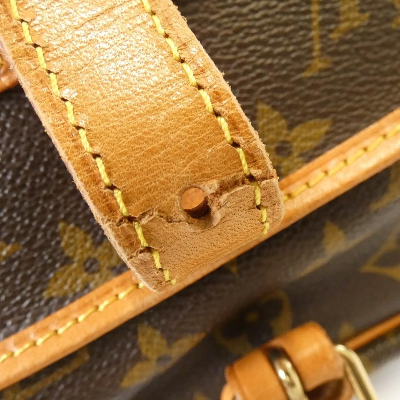Louis Vuitton Monogram Saumur 30 cm — view 6
