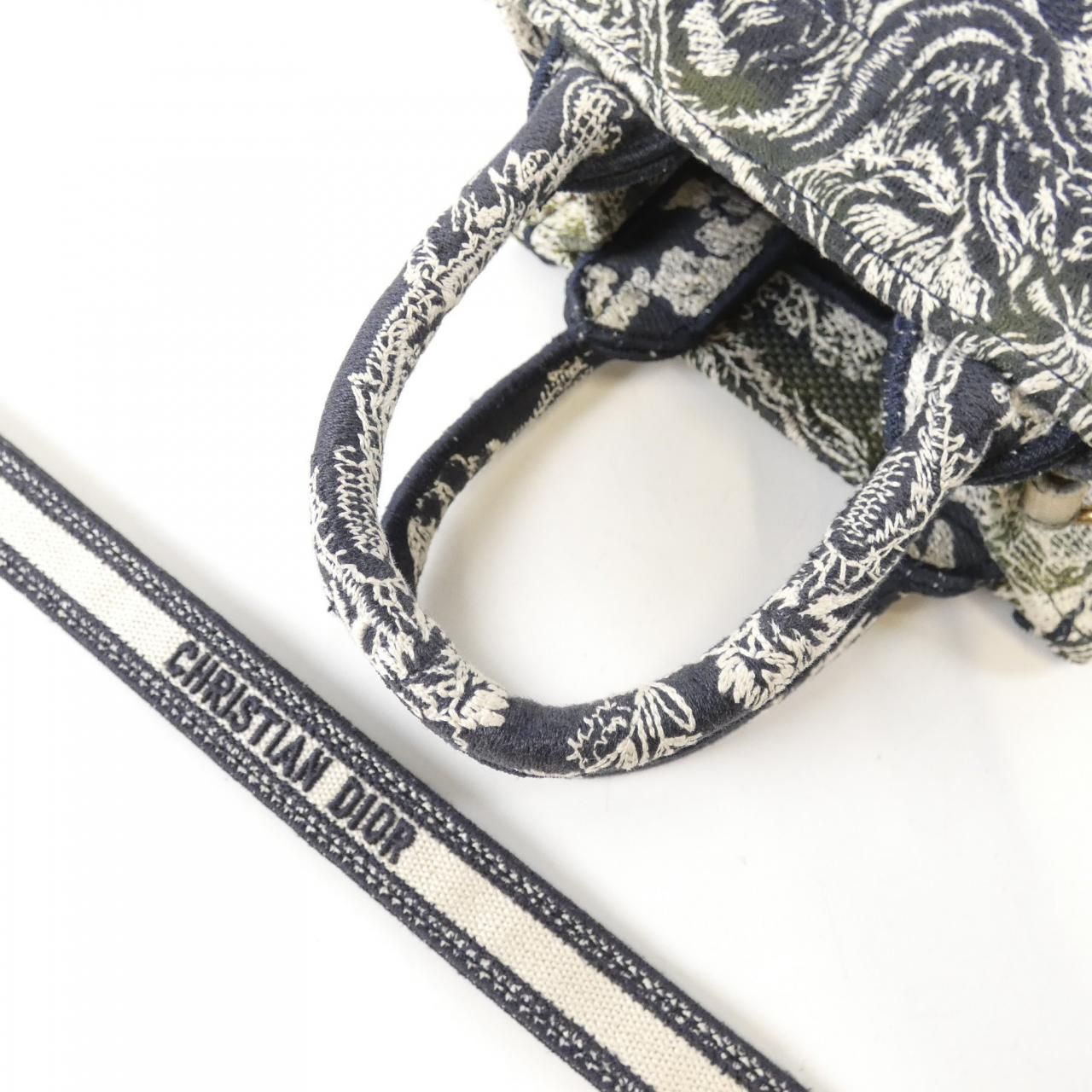 Dior Reverse Toile de Jouy Book Tote Mini Vertical — view 6