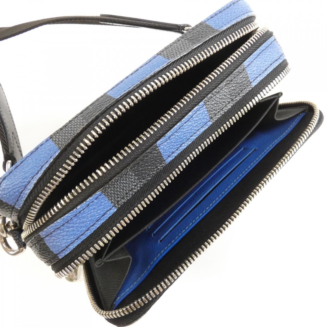 Louis Vuitton Damier Graphite Giant Alpha Wearable Wallet Shoulder Bag — view 9
