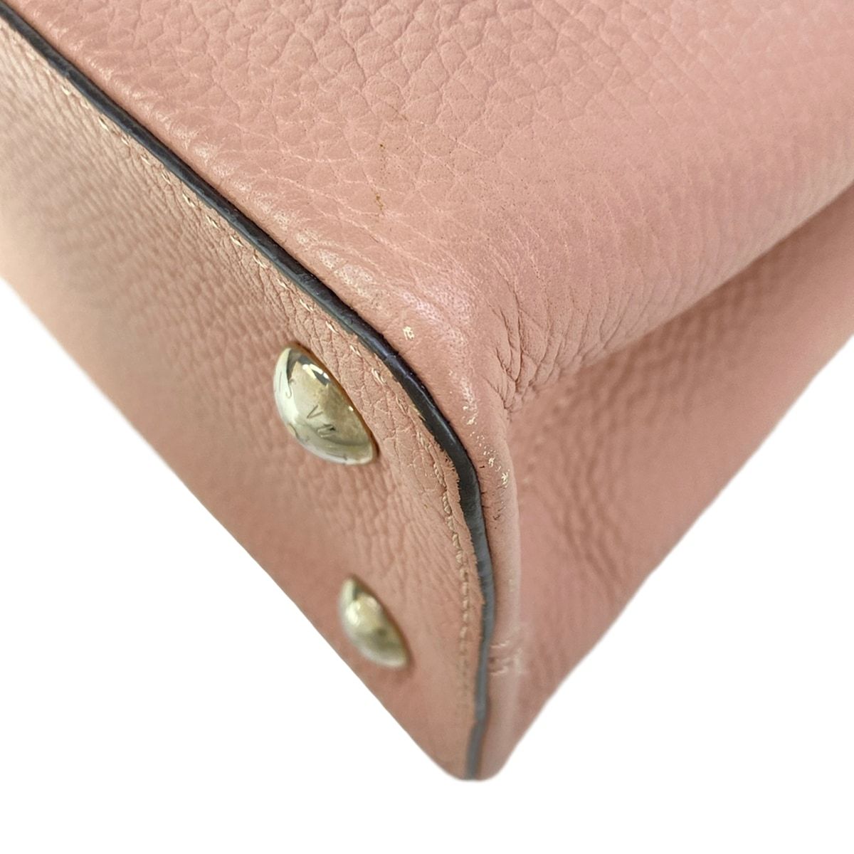 Louis Vuitton Handbag Capucines MM Magnolia Leather Cowhide — view 8