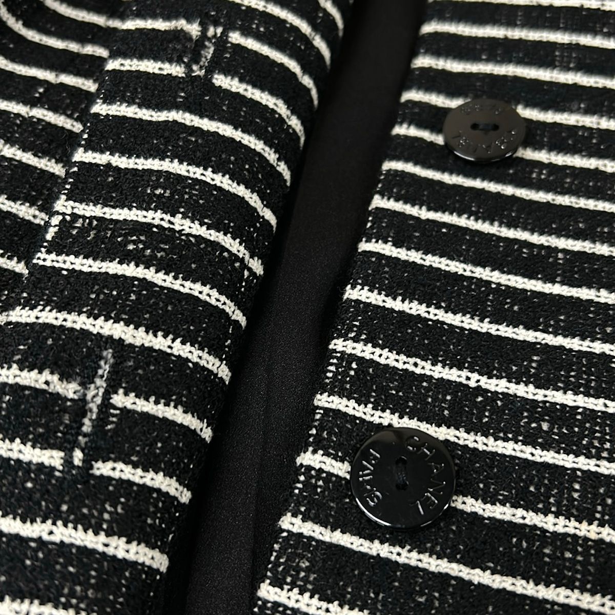 Chanel Coat 36 S Black White Long Sleeve Border Camellia Autumn Cotton Wool — view 9