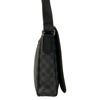 Louis Vuitton Shoulder Bag Damier Graphite District MM — view 2