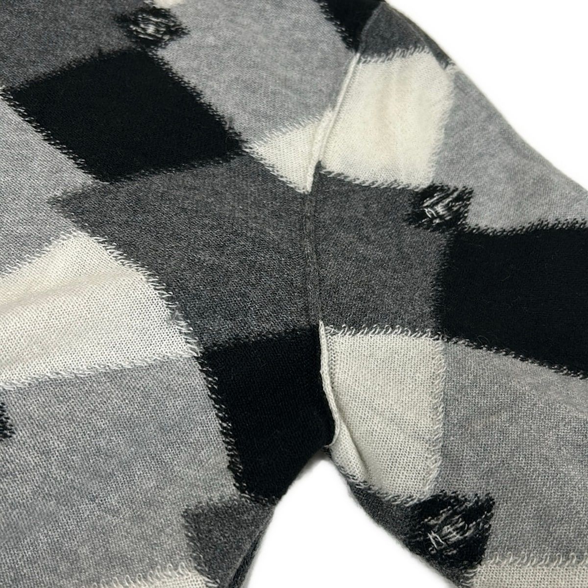 Chanel Long Sleeve Sweater 38 M Black Gray White Cashmere CC Logo — view 9