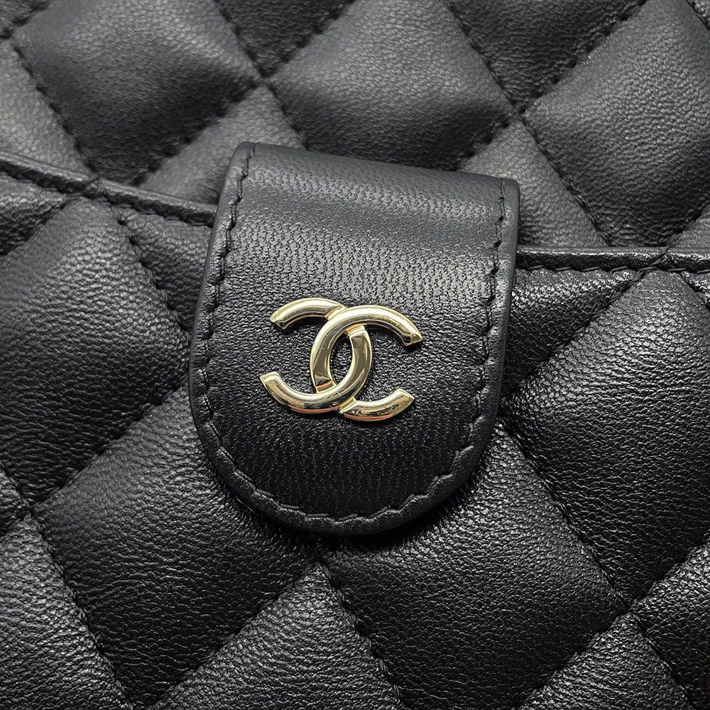 Chanel Chain Shoulder Bag Quilted CC Logo Caviar Leather Black — view 9