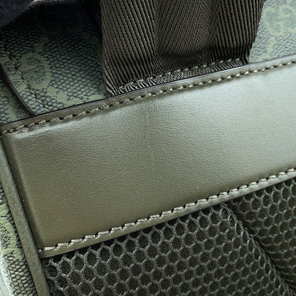 Gucci Large GG Supreme Backpack — view 9