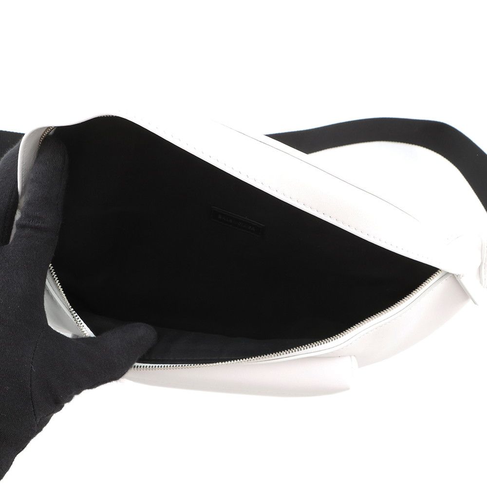 Balenciaga Belt Bag Everyday Logo Leather White — view 6