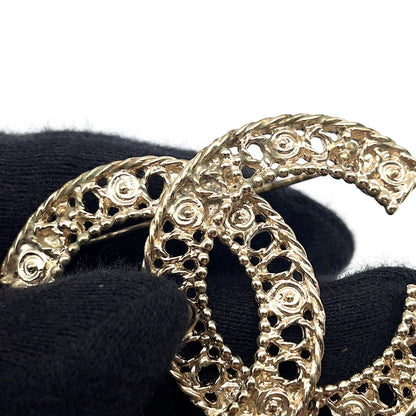 Chanel Brooch CC Logo Flower Metal — view 7