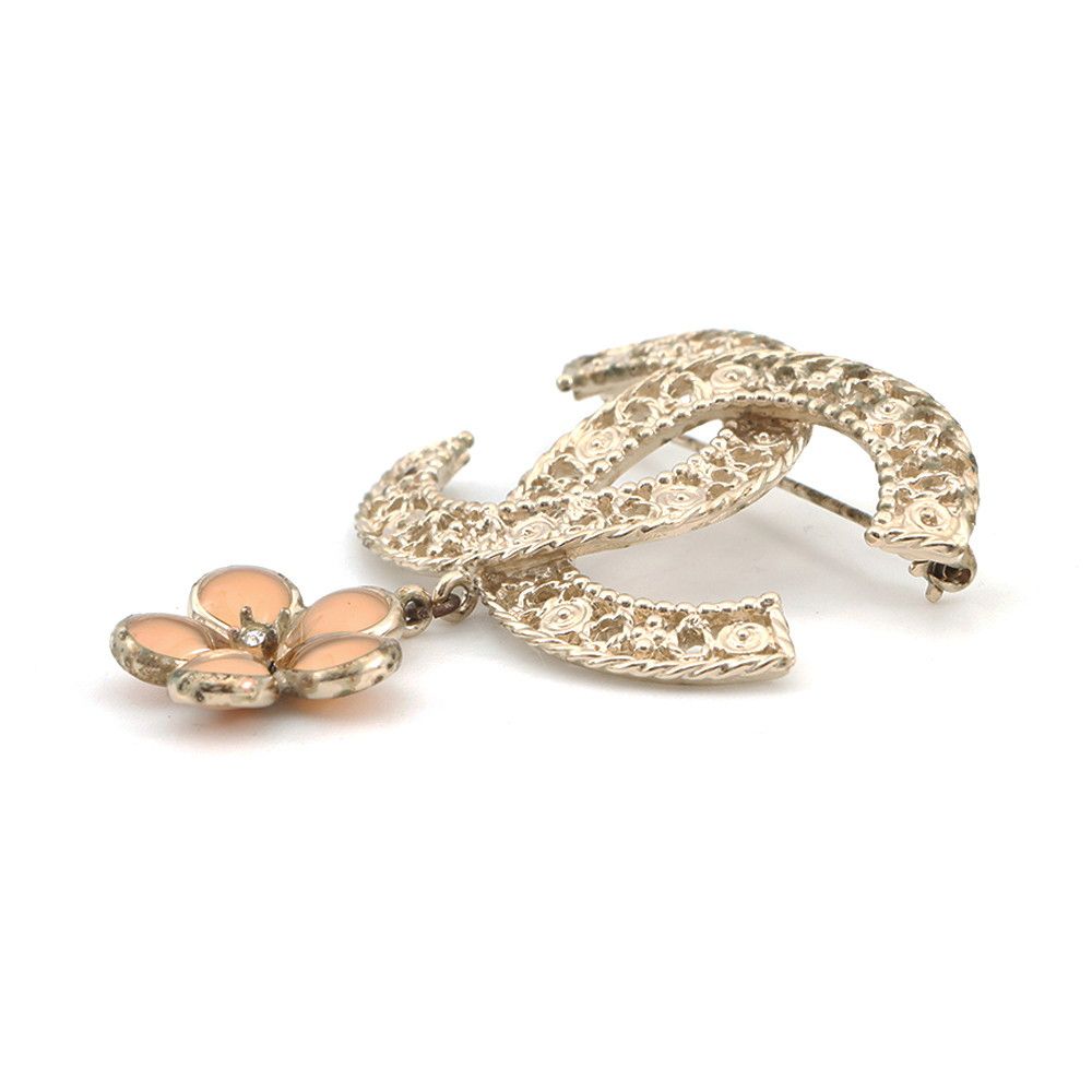 Chanel Brooch CC Logo Flower Metal — view 2