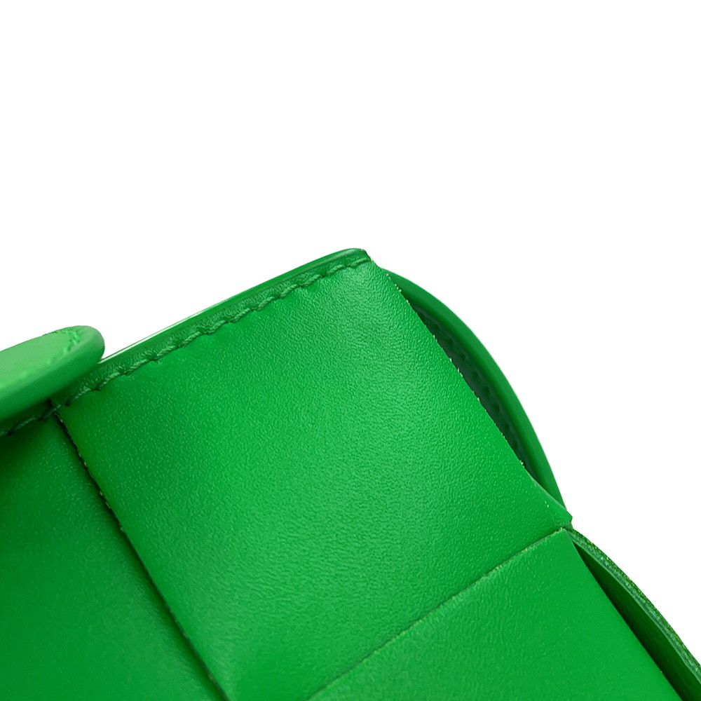 Bottega Veneta Shoulder Bag Intrecciato Cassette Phone Pouch Green — view 6