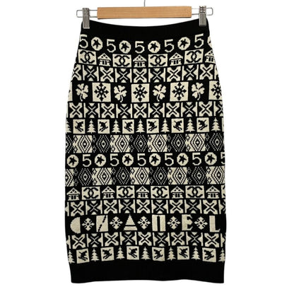 Chanel Coconage Cashmere Knit Skirt 34 Black White