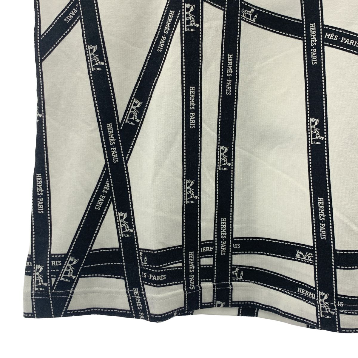 Hermes Bolduc Ribbon Logo T-Shirt SM White Black — view 3