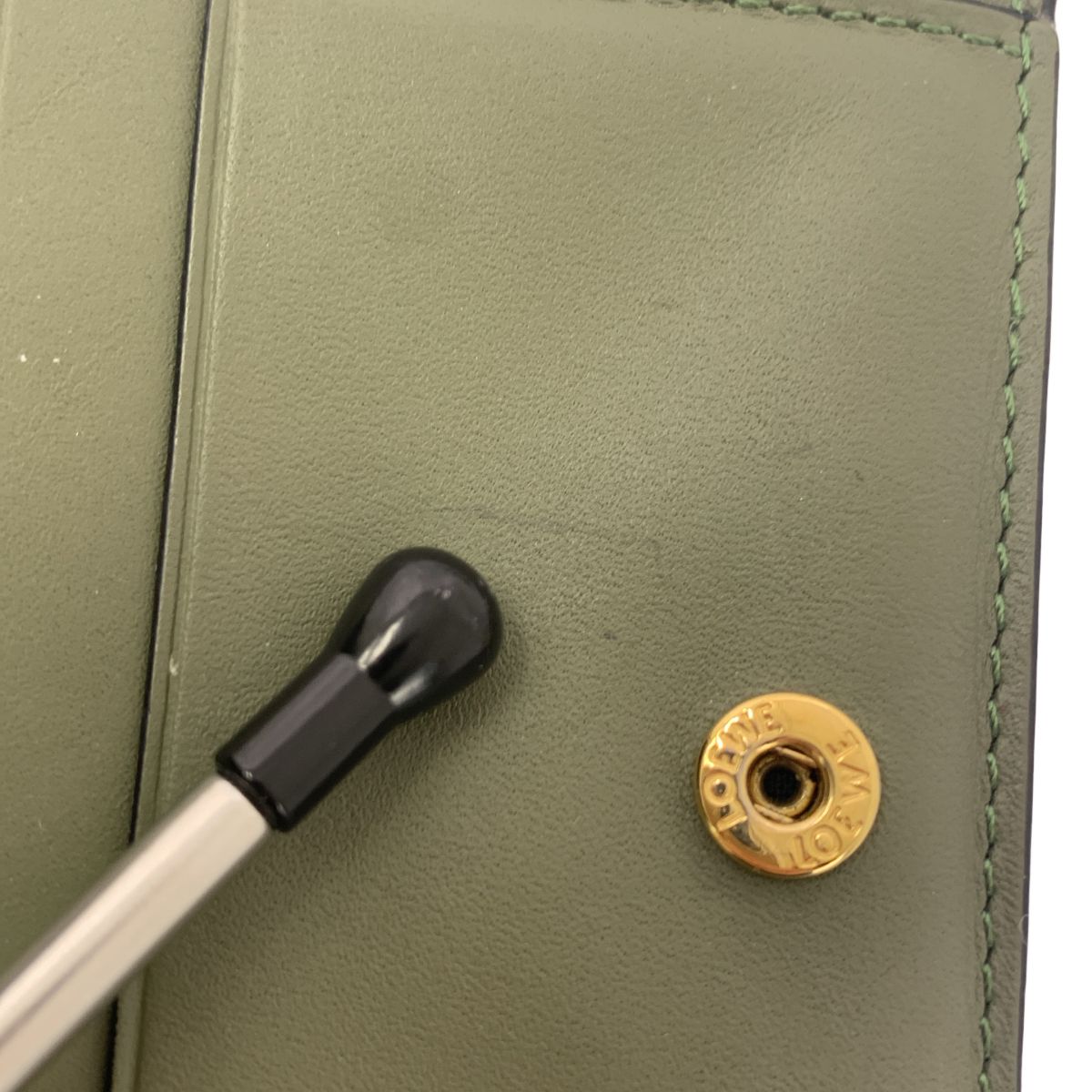 Loewe Repeat Anagram Zip Wallet Green — view 9