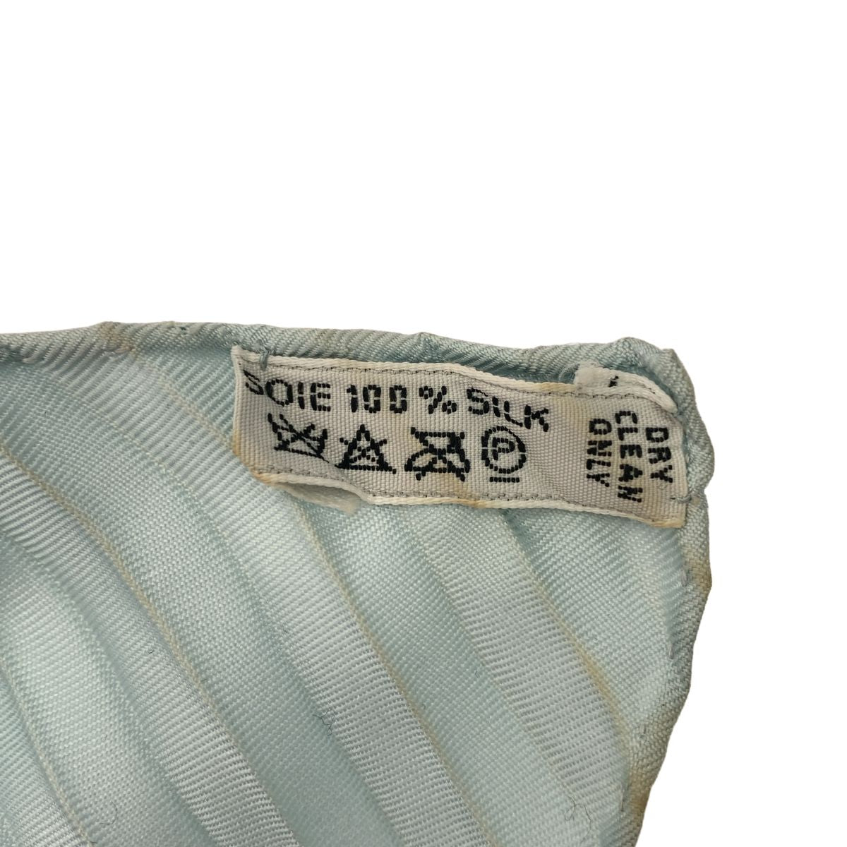 Hermes Neige D'antan Last Year's Snow Pleated Silk All Over Pattern Scarf Blue — view 4