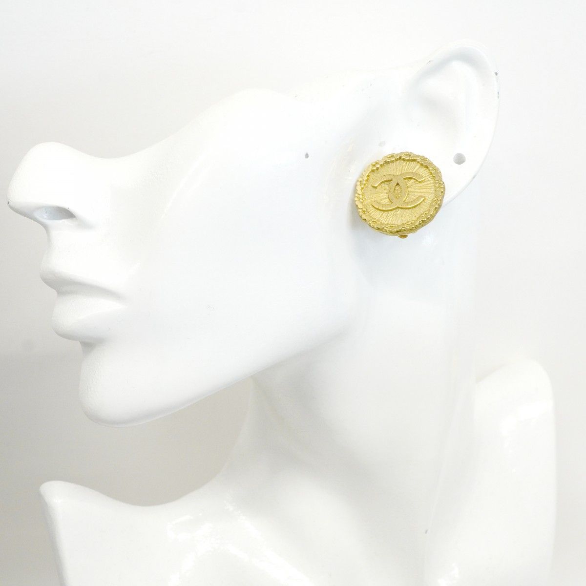 Chanel Earrings Vintage CC Logo Gold Plated — view 5