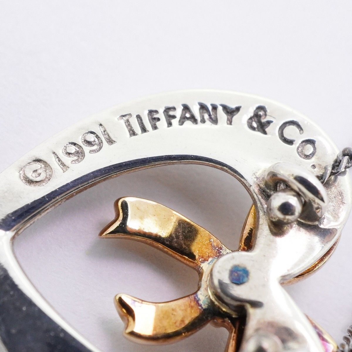 Tiffany & Co Necklace Heart Ribbon 18k Yellow Gold 925 Sterling Silver — view 6
