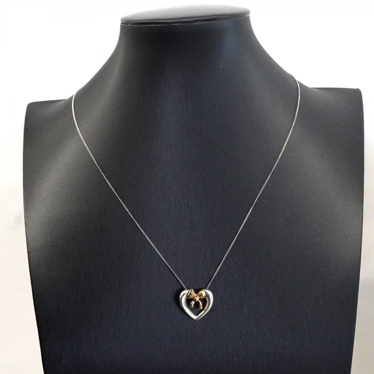 Tiffany & Co Necklace Heart Ribbon 18k Yellow Gold 925 Sterling Silver — view 8