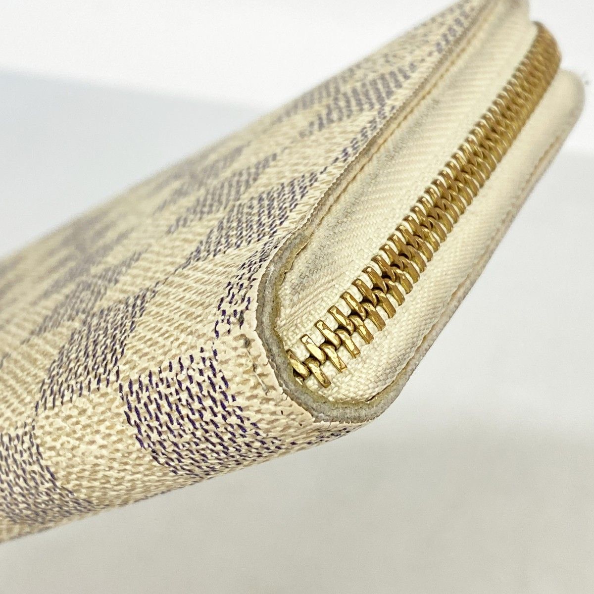 Louis Vuitton Wallet Damier Azur Zippy White — view 5