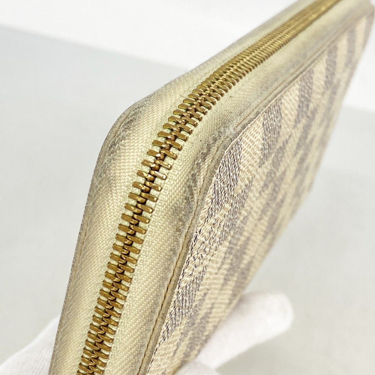 Louis Vuitton Wallet Damier Azur Zippy White — view 6