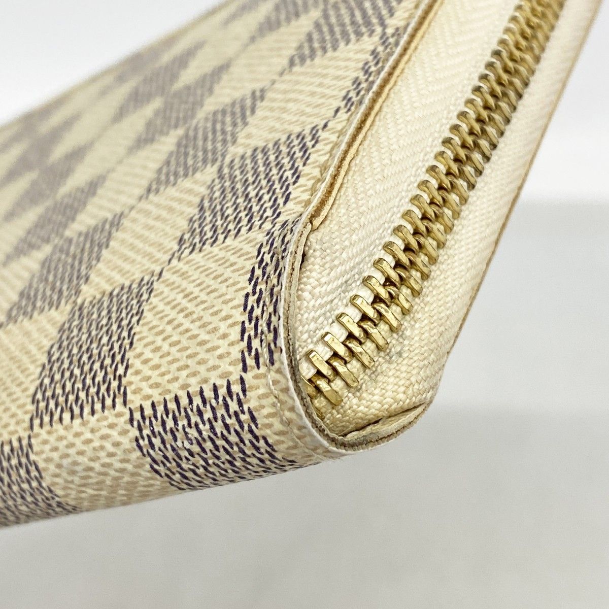 Louis Vuitton Wallet Damier Azur Zippy White — view 5