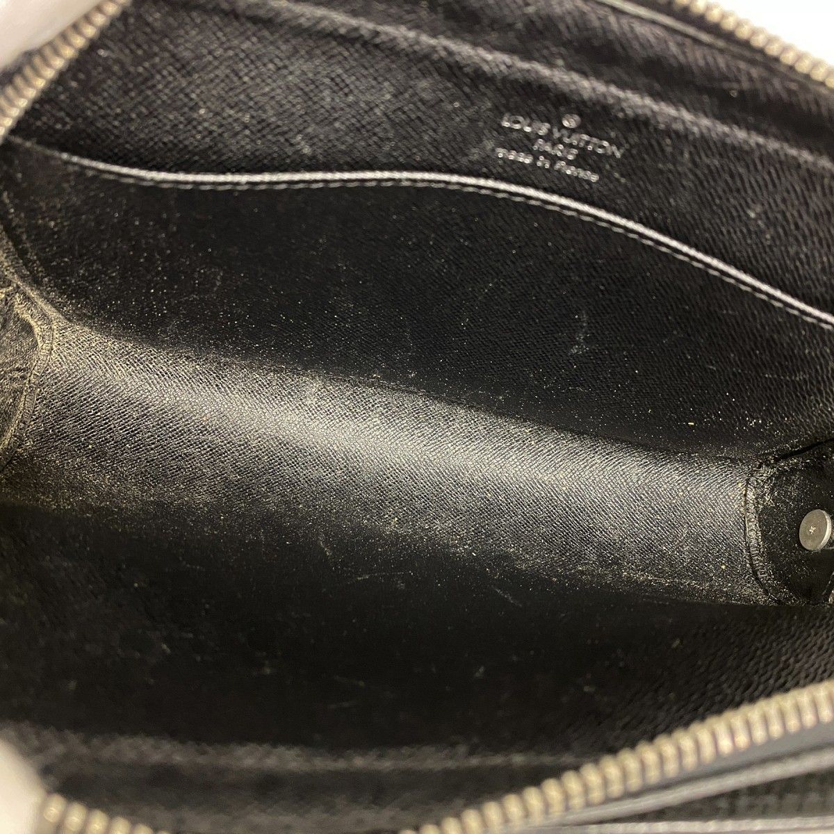 Louis Vuitton Clutch Taiga Baikal Ardoise — view 4