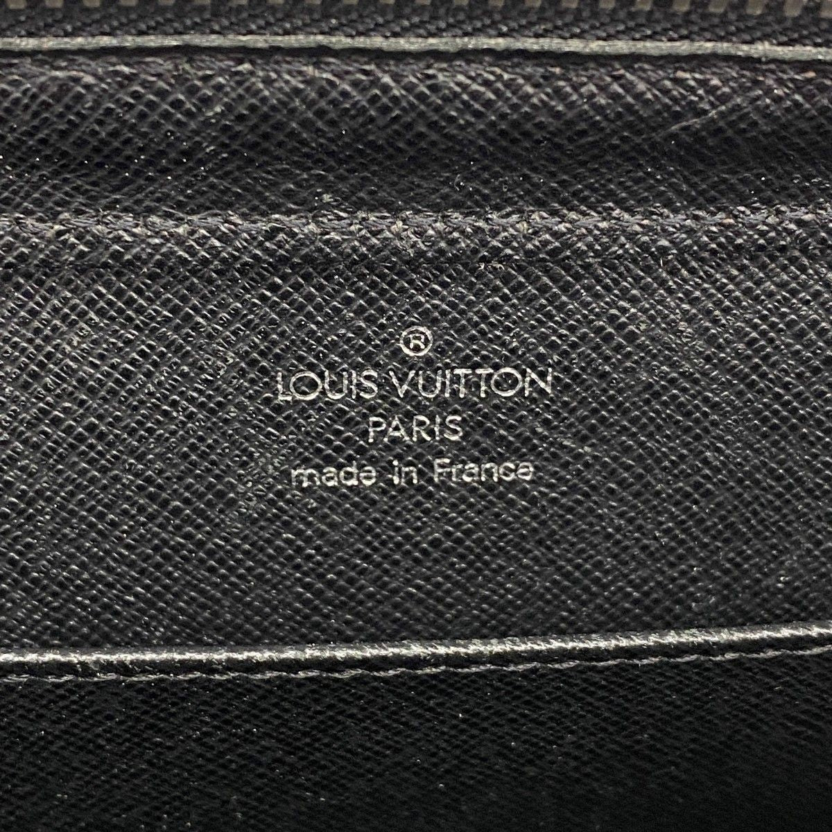 Louis Vuitton Clutch Taiga Baikal Ardoise — view 5