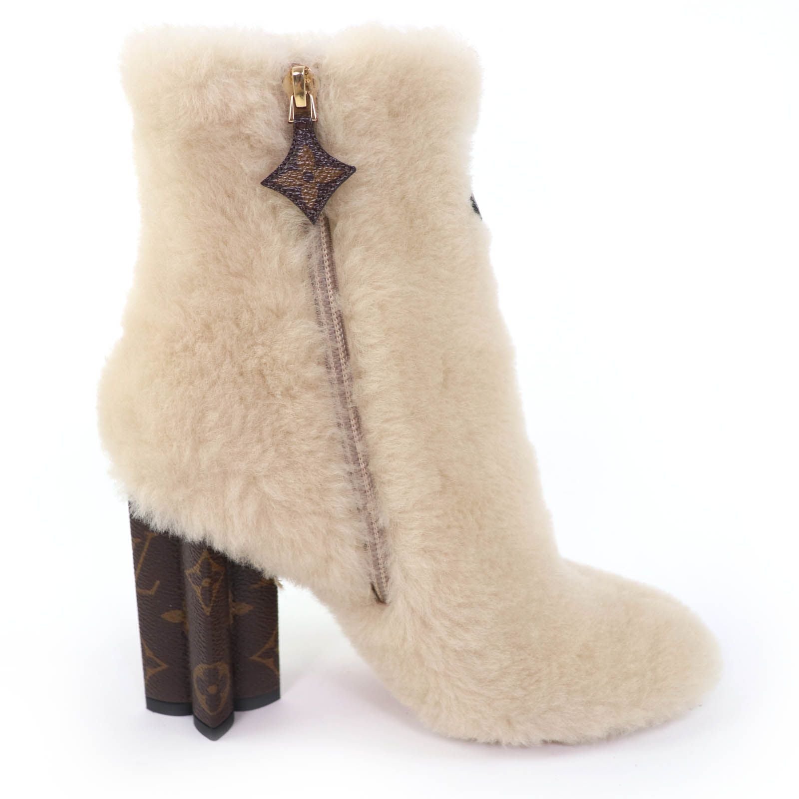 Louis Vuitton LV Bob Line Leather Heels Monogram Boots Short Beige — view 5