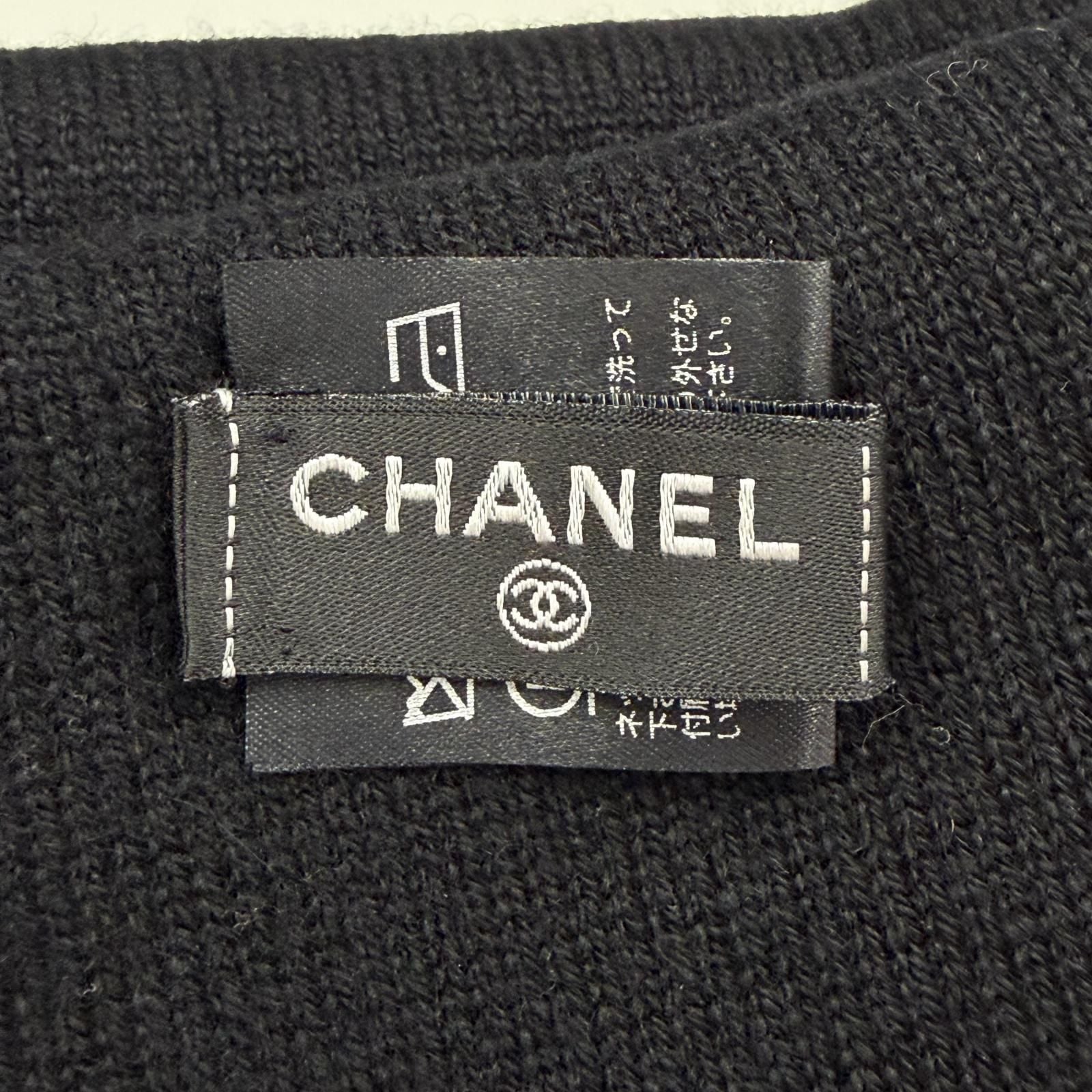 Chanel Cashmere CC Logo Camellia Knit Cap Black White Hat — view 8