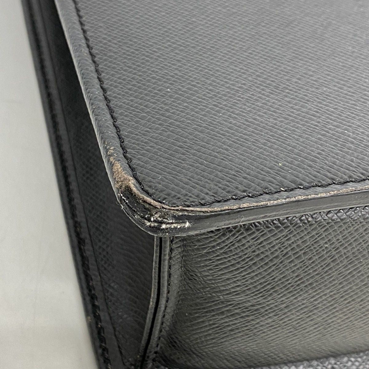 Louis Vuitton Business Bag Taiga Porte Documents Rosin Ardoise — view 7