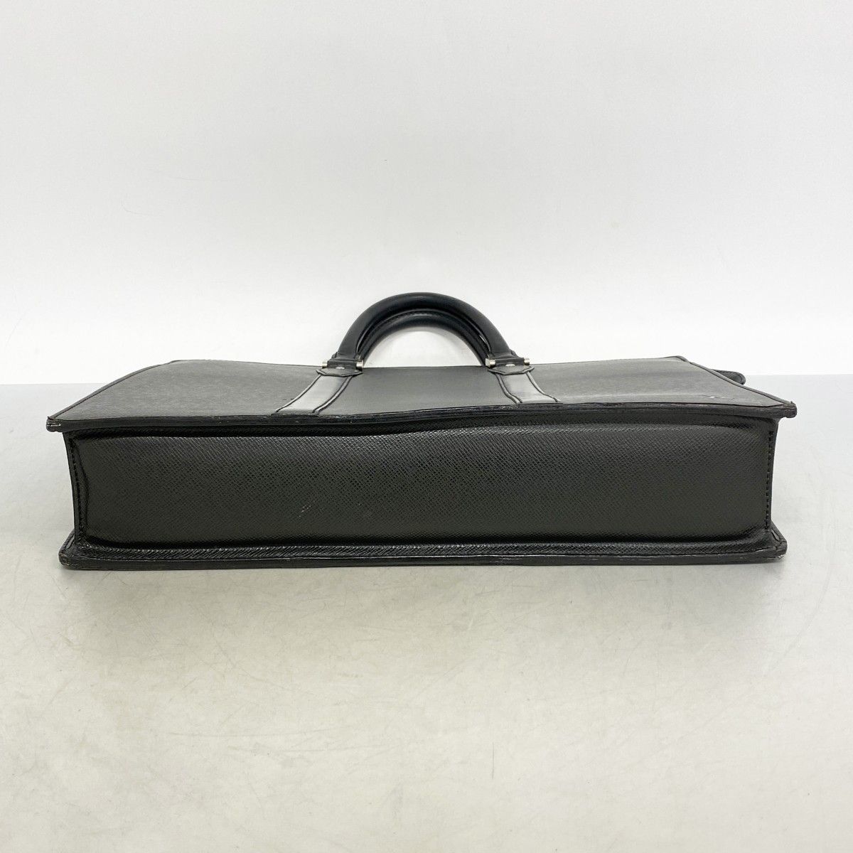 Louis Vuitton Business Bag Taiga Porte Documents Rosin Ardoise — view 3