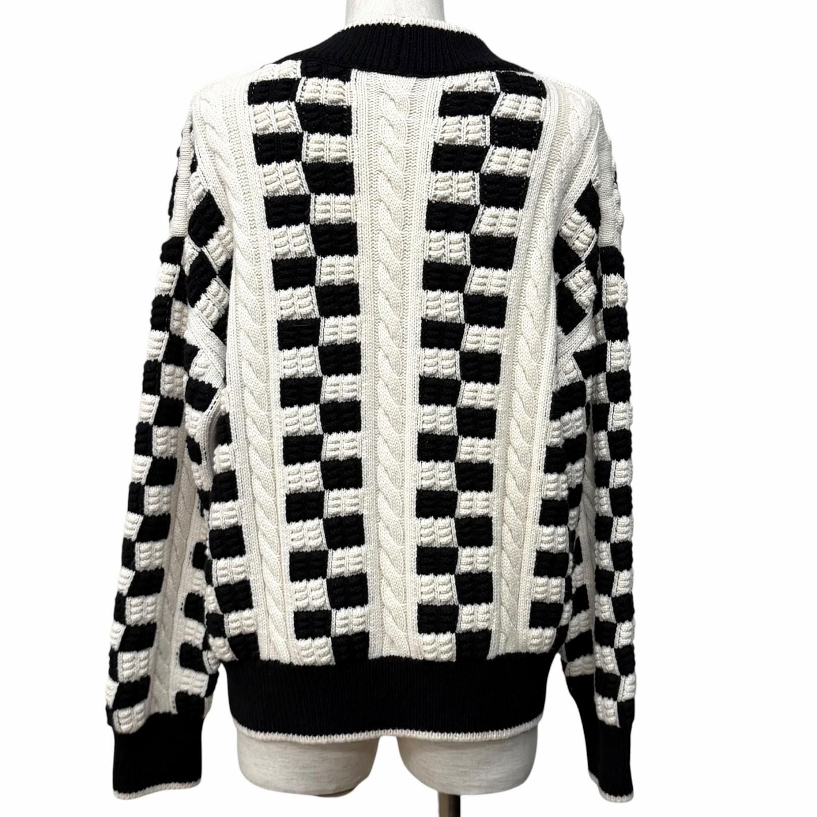 Chanel Line Stone Coco Key Knit Neck Cashmere Sweater Off White Black 42 — view 3