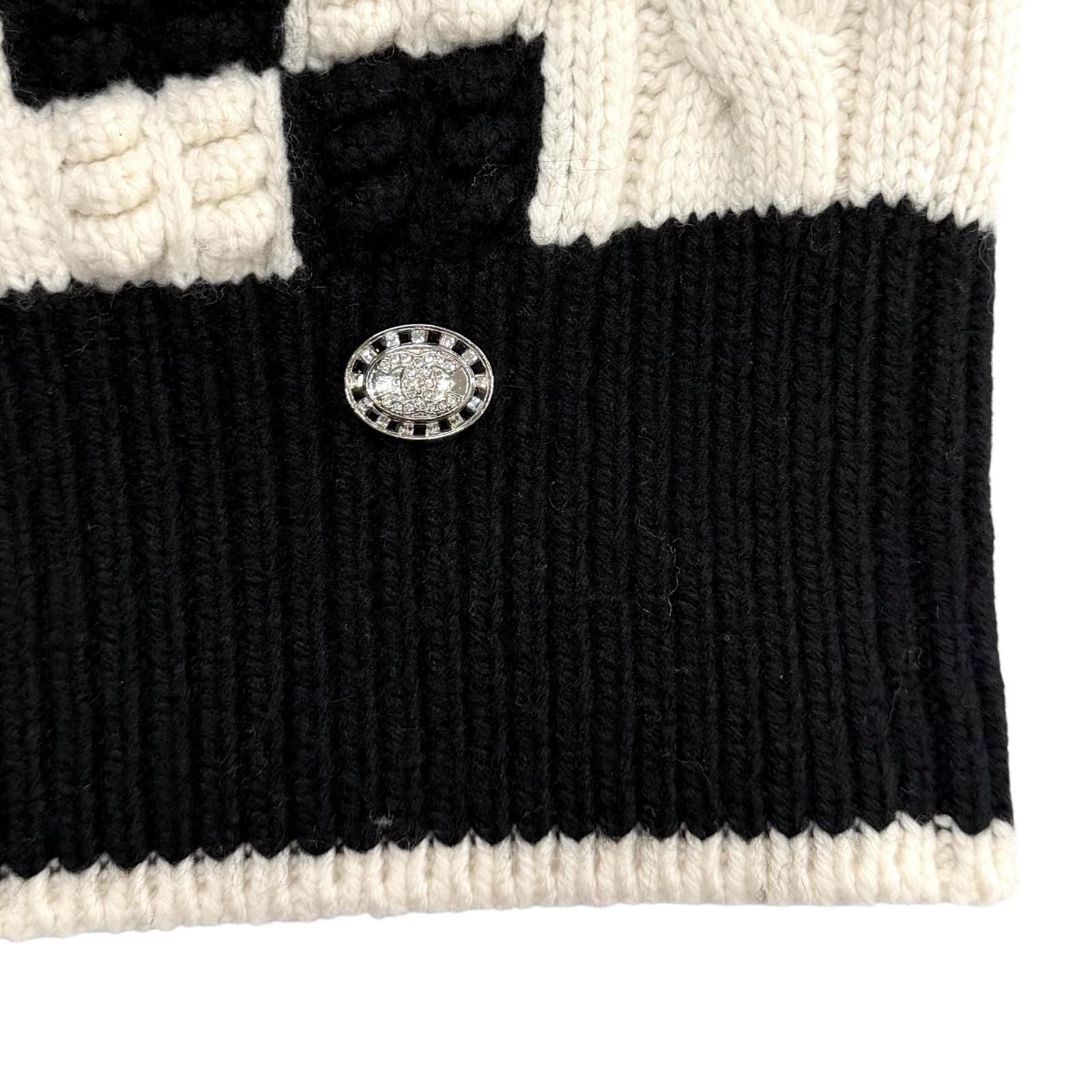 Chanel Line Stone Coco Key Knit Neck Cashmere Sweater Off White Black 42 — view 5