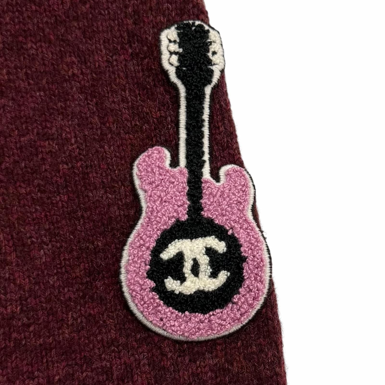 Chanel CC Logo Guitar with Patch Crew Neck Long Sleeve Cashmere Knit Bordeaux — view 5