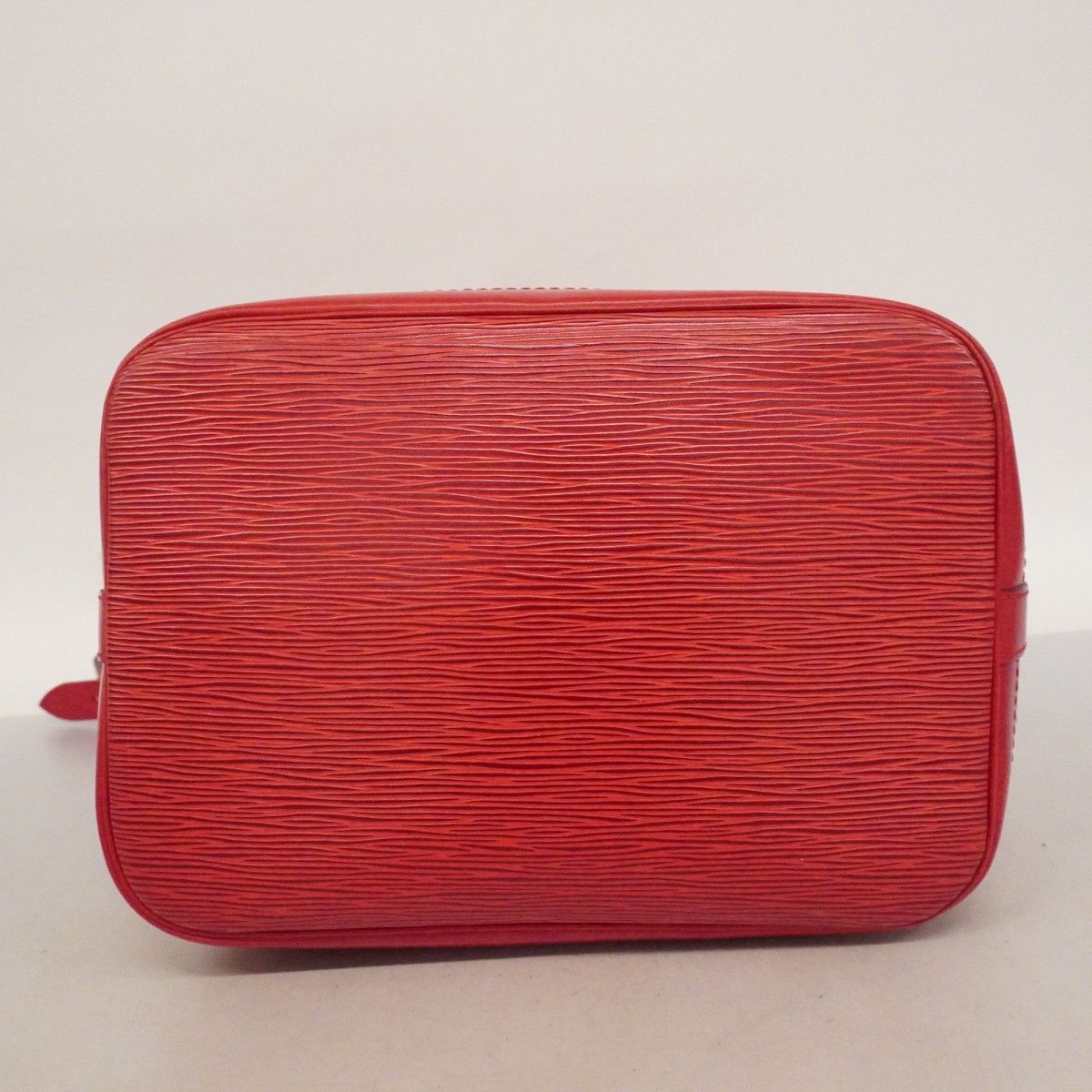 Louis Vuitton Shoulder Bag Epi Noe Castilian Red — view 3