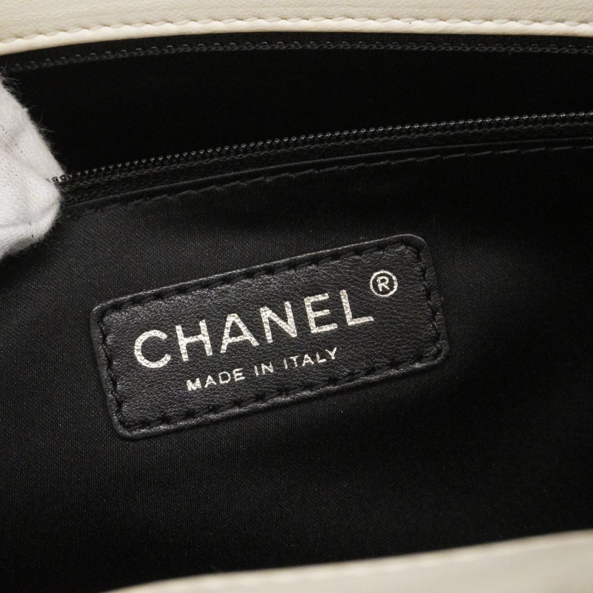 Chanel Shoulder Bag Quilted Lambskin White Black Silver — view 5