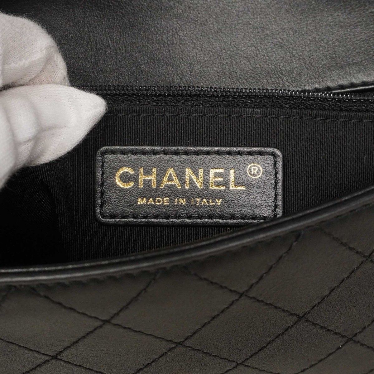 Chanel Shoulder Bag Quilted Calfskin Black Champagne Gold — view 5