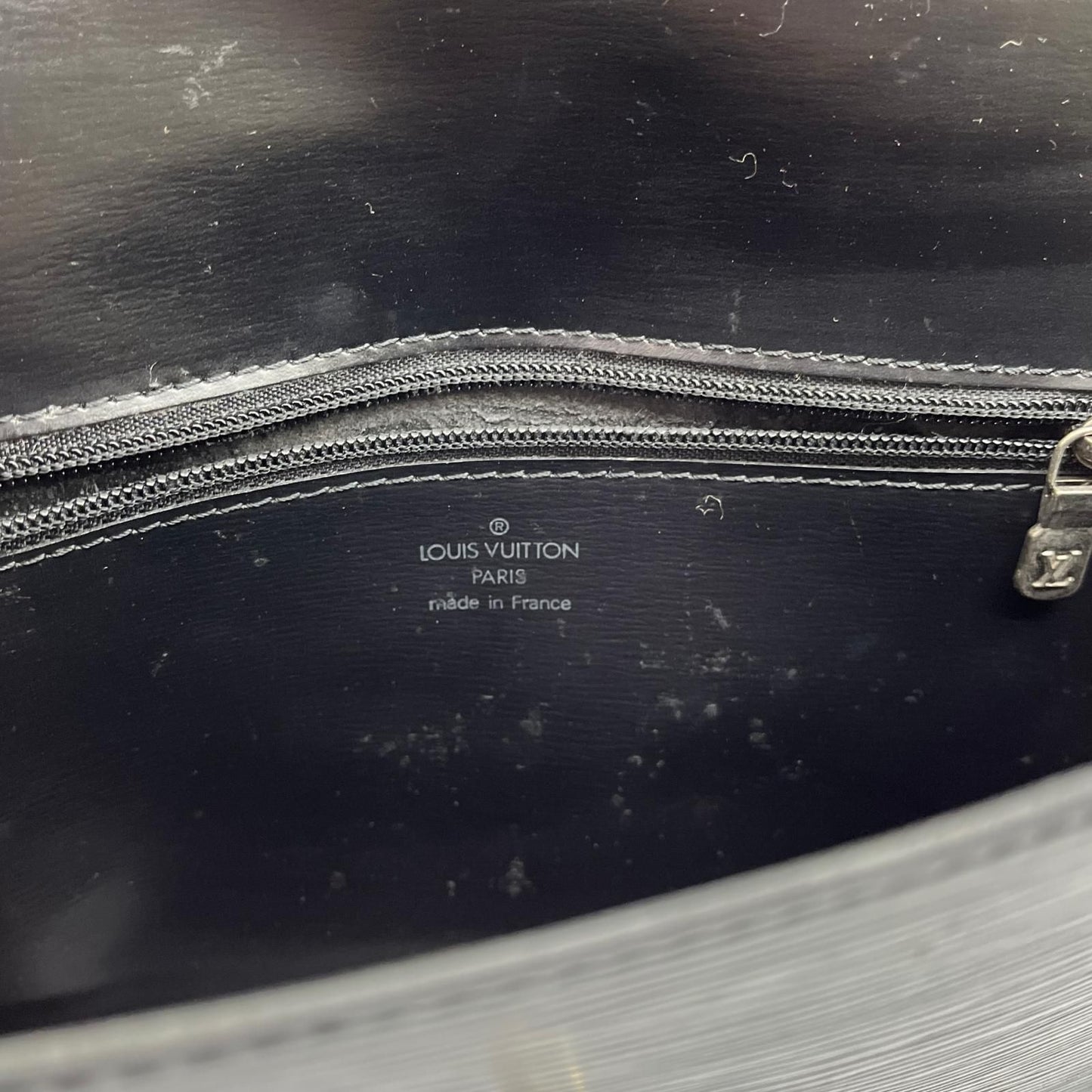 Louis Vuitton Epi Shoulder Bag Pochette le Inner Pocket Deterioration Black — view 6