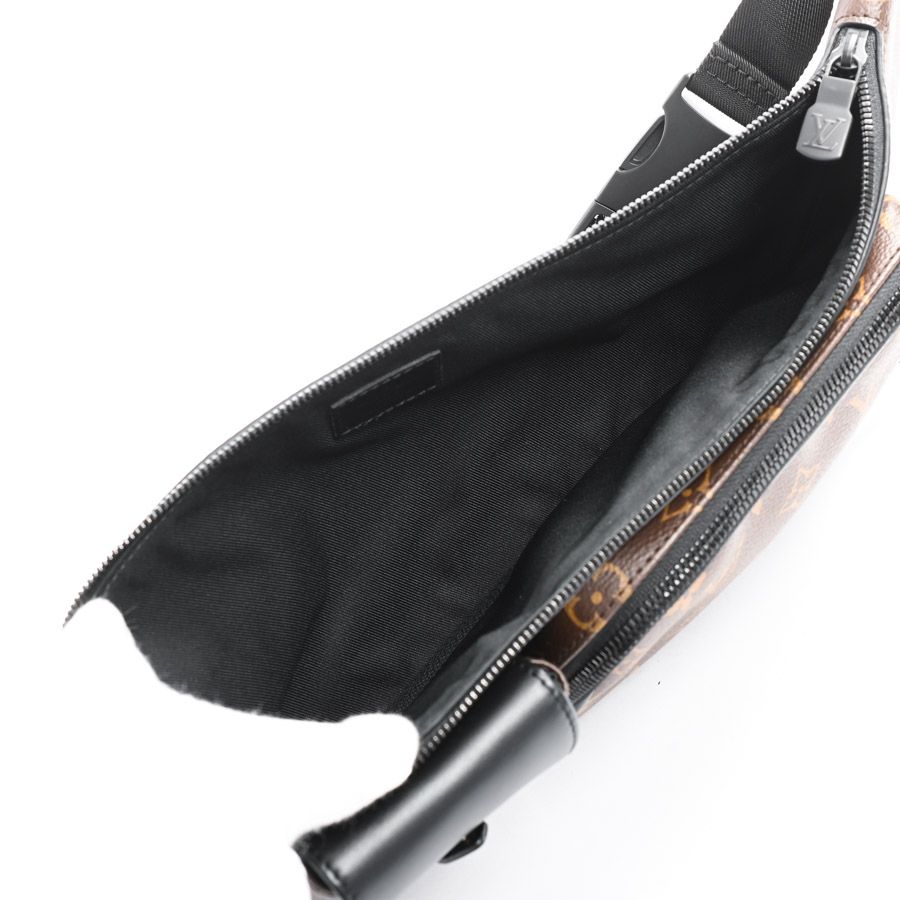 Louis Vuitton Belt Bag Christopher Bumbag — view 4