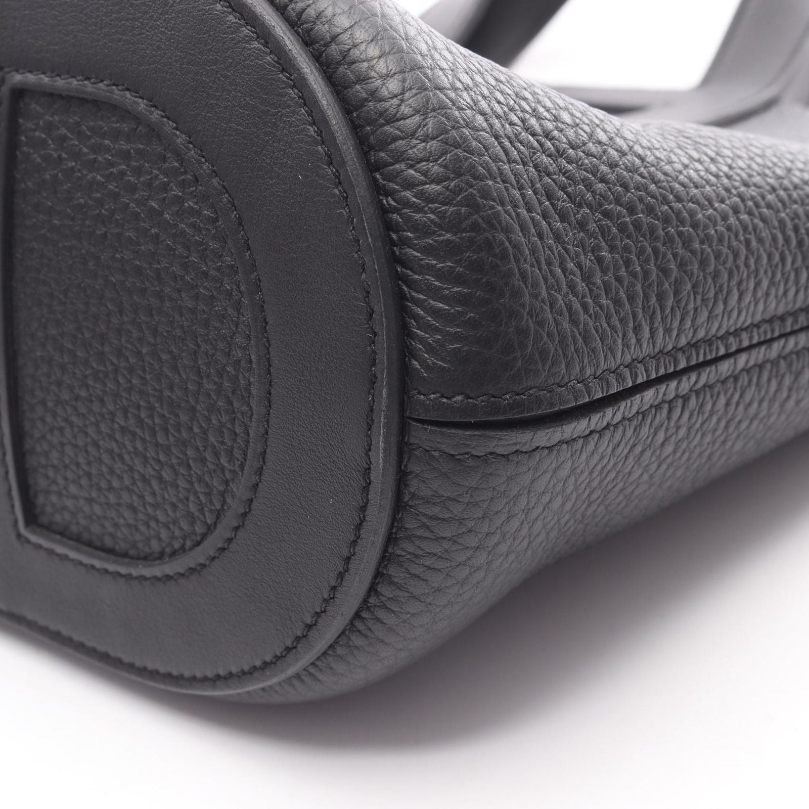 Hermes Handbag in the Loop 18 Black Leather — view 8